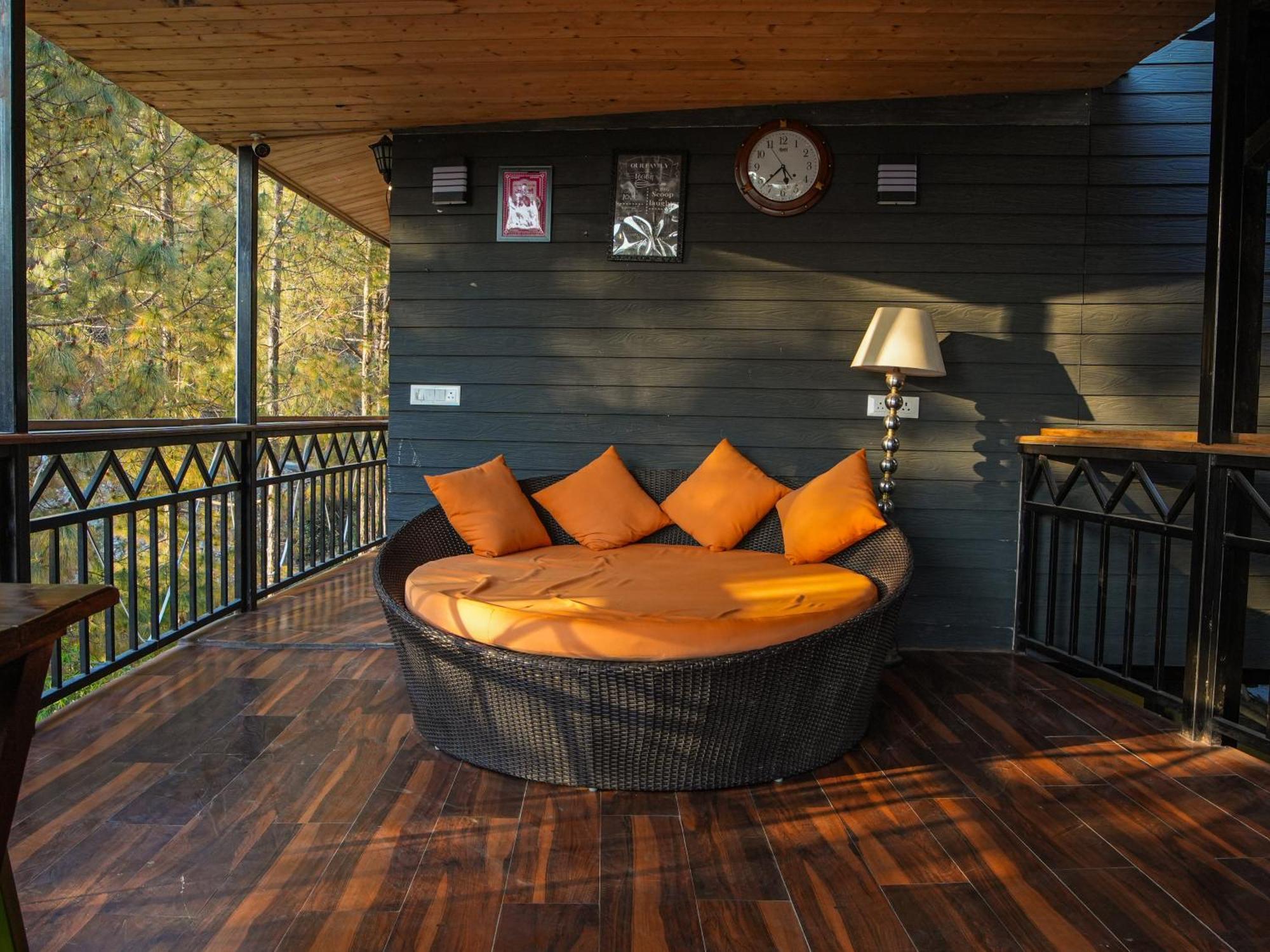 فندق Thehimalayanliving Whistling Pines مكتزور المظهر الخارجي الصورة