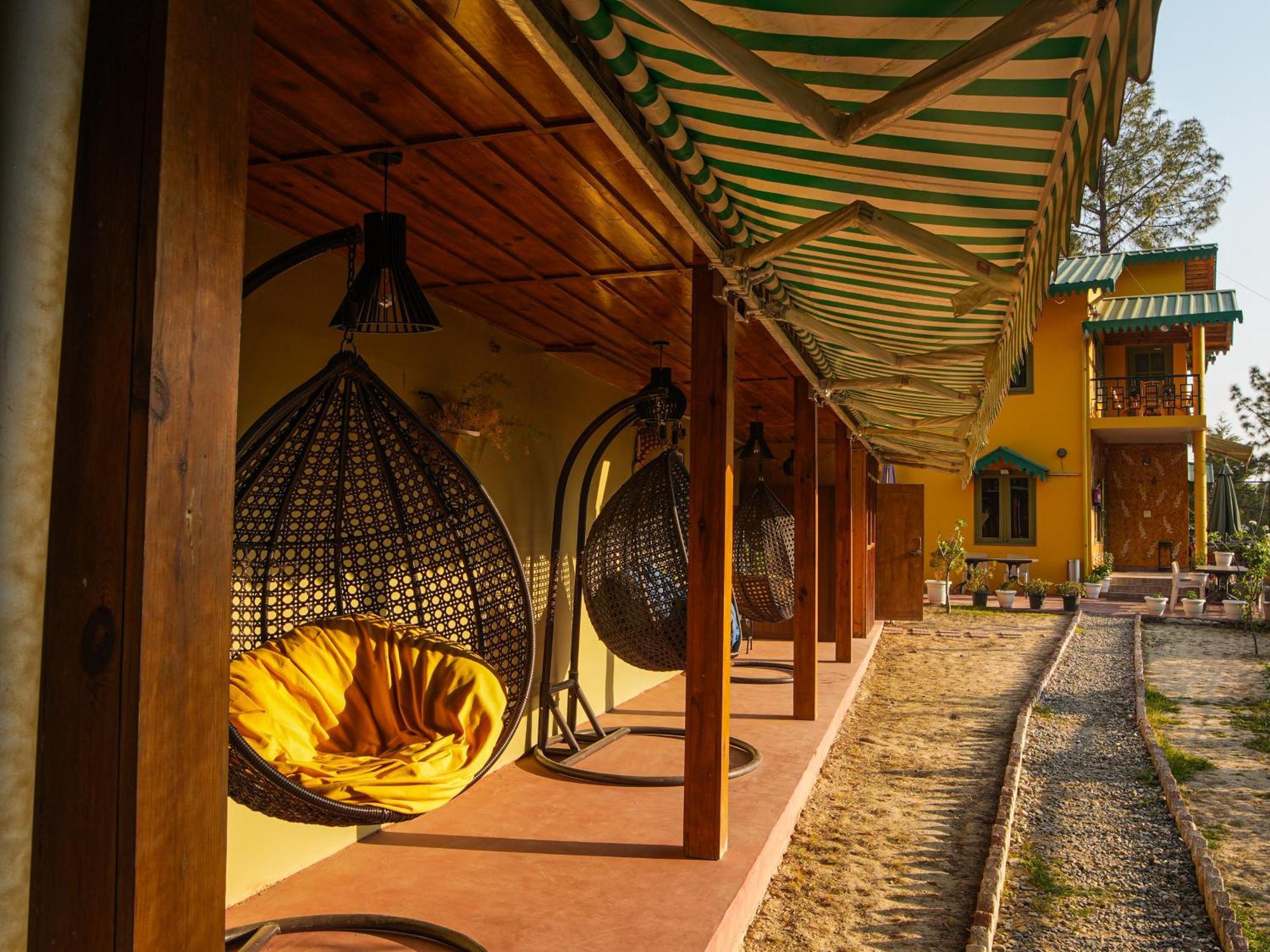 فندق Thehimalayanliving Whistling Pines مكتزور المظهر الخارجي الصورة