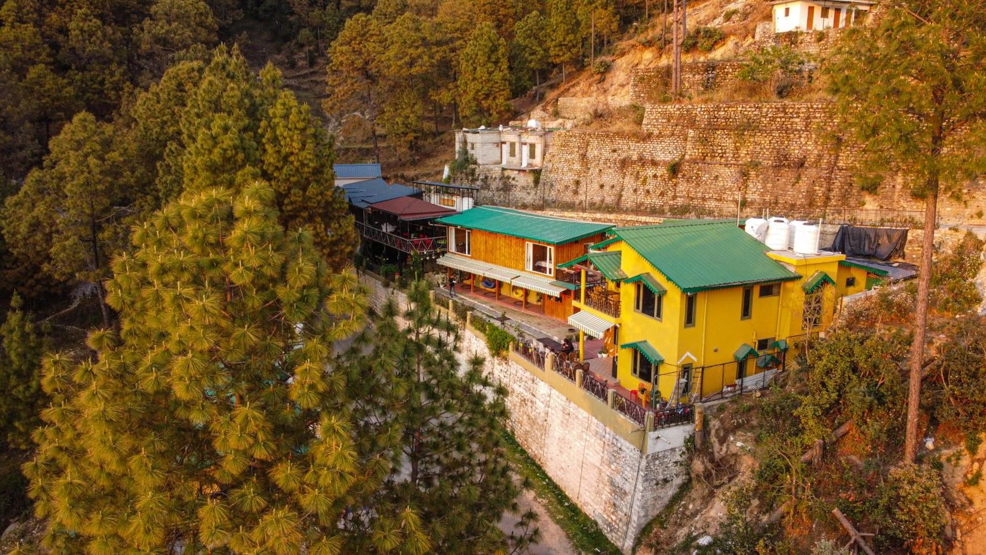 فندق Thehimalayanliving Whistling Pines مكتزور المظهر الخارجي الصورة