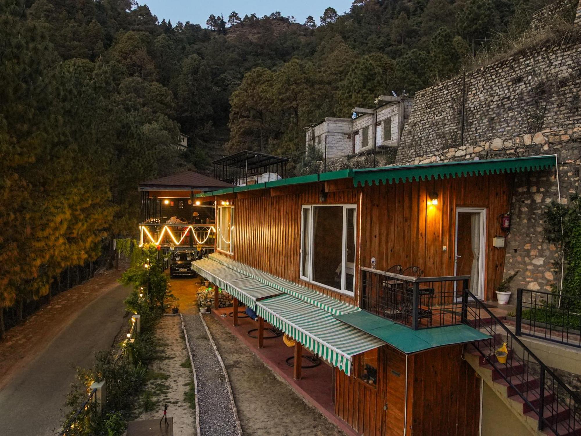 فندق Thehimalayanliving Whistling Pines مكتزور المظهر الخارجي الصورة